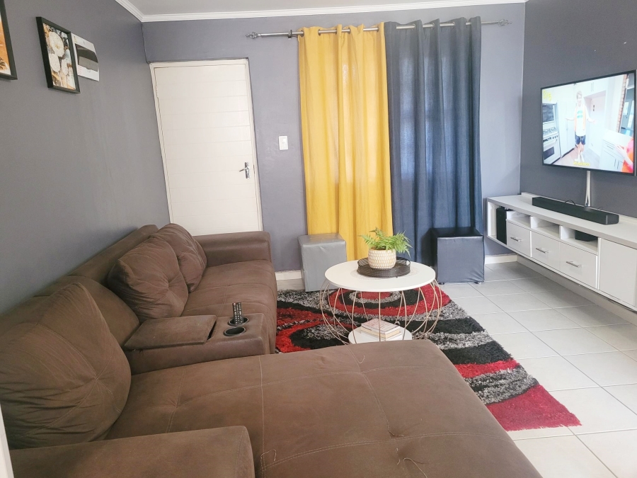 2 Bedroom Property for Sale in Delro Park Western Cape